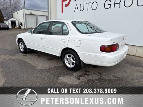 Used 1996 Toyota Camry LE image 5
