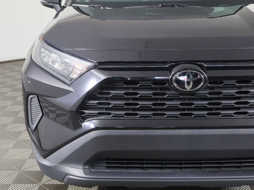 Used 2021 Toyota RAV4 LE w/ Carpet Mat Package (TMS) AWD/4WD image 11