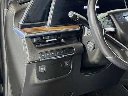 Used 2021 Cadillac Escalade ESV Premium Luxury image 8