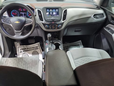 Used 2019 Chevrolet Equinox LS w/ LS Convenience Package FWD image 13