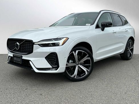 New 2025 Volvo XC60 B5 Ultra w/ Protection Package Premier image 3