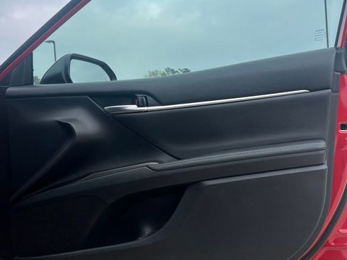 Used 2021 Toyota Camry XSE image 18