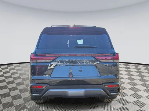 Used 2024 Lexus LX 600 4WD w/ Luxury Package image 3