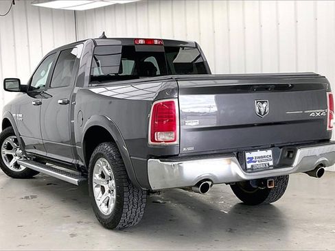 Used 2017 RAM 1500 Laramie image 11