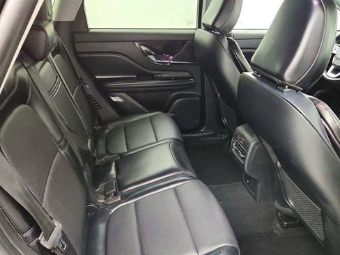 Used 2022 Lincoln Corsair FWD w/ Premium Package image 21