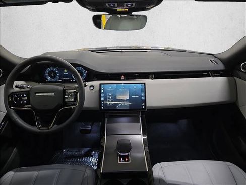 New 2026 Land Rover Range Rover Evoque S image 9