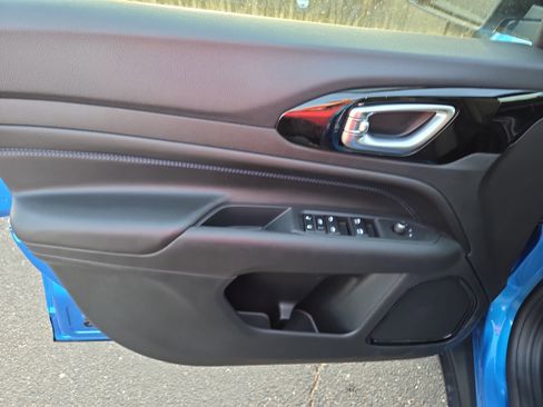 New 2026 Jeep Compass Latitude image 5