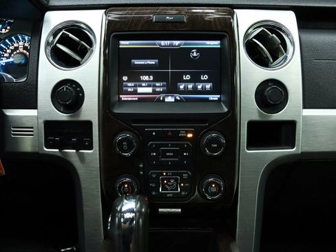 Used 2014 Ford F150 Platinum image 39