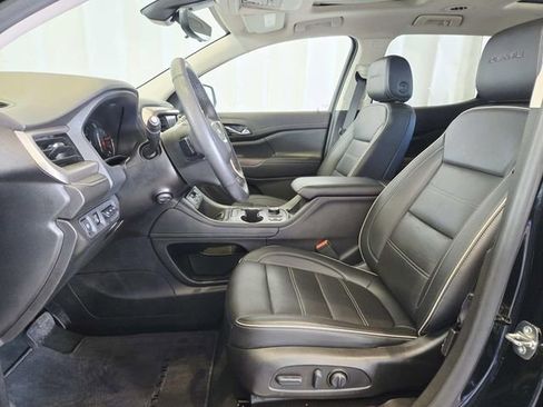 Certified 2023 GMC Acadia Denali w/ Black Diamond Edition image 9