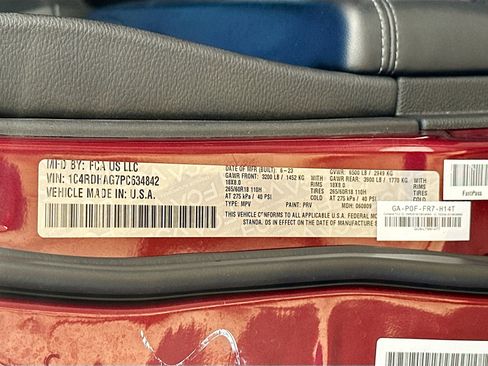 Used 2023 Dodge Durango SXT image 12