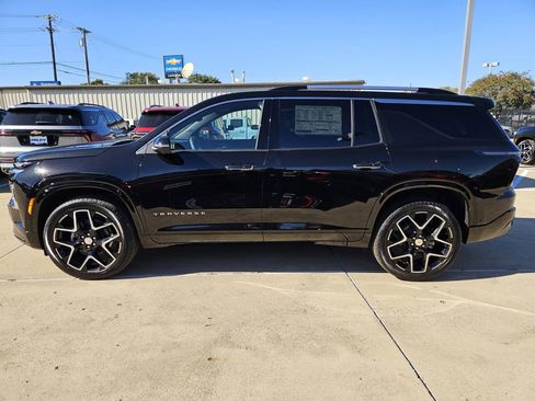 New 2026 Chevrolet Traverse High Country image 2