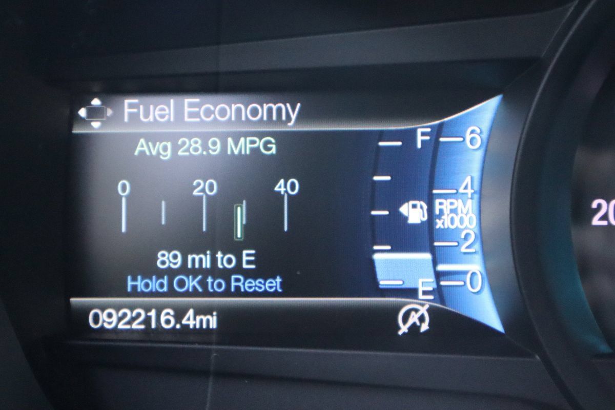 Used 2018 Ford Fusion SE w/ Equipment Group 201A FWD image 45