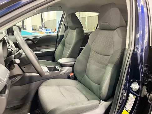 Used 2024 Toyota RAV4 XLE image 26