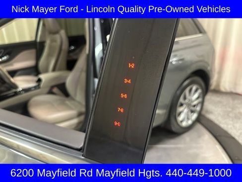 Used 2022 Lincoln Corsair AWD w/ Premium Package image 16
