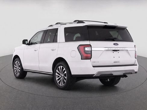 Used 2018 Ford Expedition Limited w/ Equipment Group 301A AWD/4WD image 3