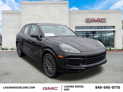 Used 2021 Porsche Cayenne image 3