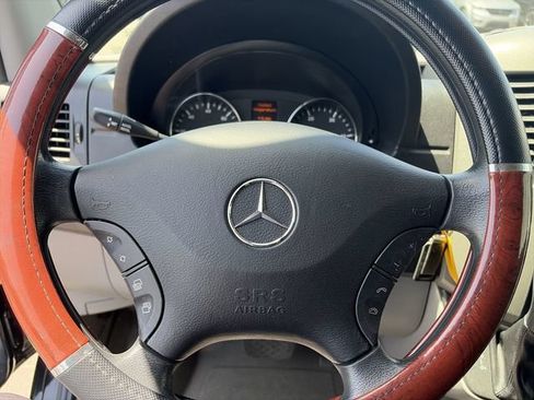 Used 2012 Mercedes-Benz Sprinter 3500 image 21