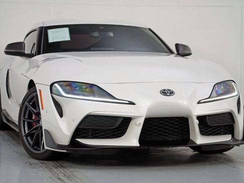 Used 2023 Toyota Supra Premium w/ Driver Assist Package image 4