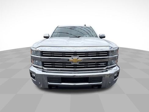 Used 2015 Chevrolet Silverado 2500 LTZ w/ LTZ Plus Package image 2