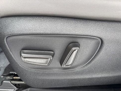 Used 2024 Toyota Sienna LE image 37