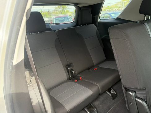 Used 2020 Chevrolet Traverse LS AWD/4WD image 28