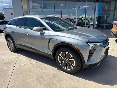 Used 2024 Chevrolet Blazer EV LT AWD/4WD image 7