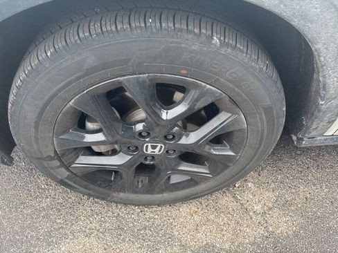 Used 2024 Honda HR-V Sport image 4