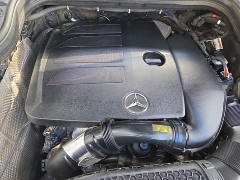 Used 2023 Mercedes-Benz GLE 350 4MATIC image 45