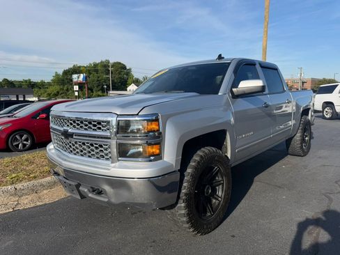Used 2015 Chevrolet Silverado 1500 LT AWD/4WD image 3