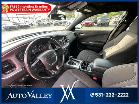 Used 2020 Dodge Charger SXT w/ Blacktop Package RWD image 13