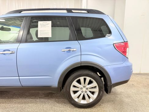 Used 2012 Subaru Forester 2.5X Premium w/ All-Weather Pkg image 5