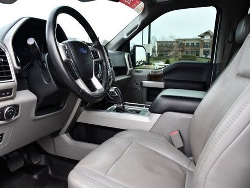 Used 2017 Ford F150 Lariat w/ Equipment Group 502A Luxury image 16