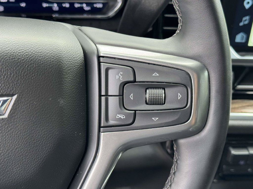 Used 2025 Chevrolet Silverado 2500 LT w/ Trail Boss Package AWD/4WD image 13