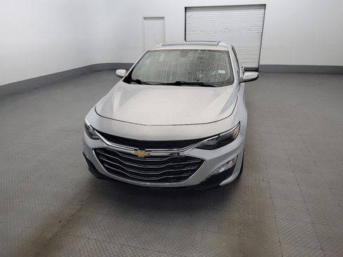 Used 2021 Chevrolet Malibu LT FWD image 15