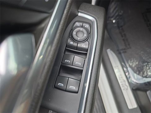 Certified 2023 Chevrolet Silverado 1500 High Country w/ Z71 Off-Road Package image 17