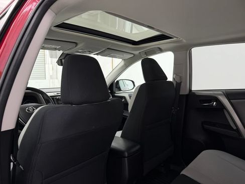 Used 2018 Toyota RAV4 XLE w/ Plus Extra Value Package FWD image 30