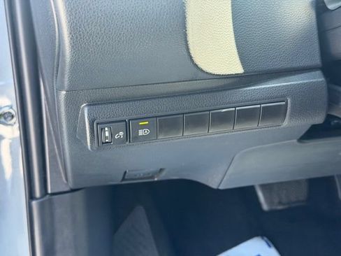 Used 2024 Toyota Corolla LE FWD image 19