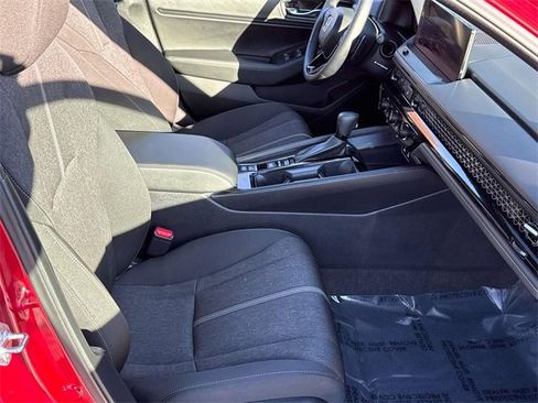 Used 2025 Honda Accord Sport image 7
