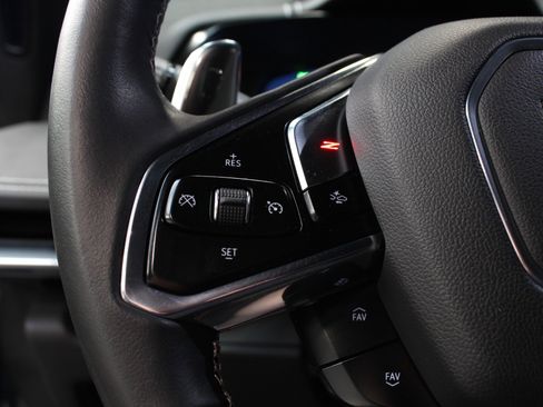 Used 2024 Chevrolet Corvette Stingray Coupe w/ Z51 Performance Package image 57