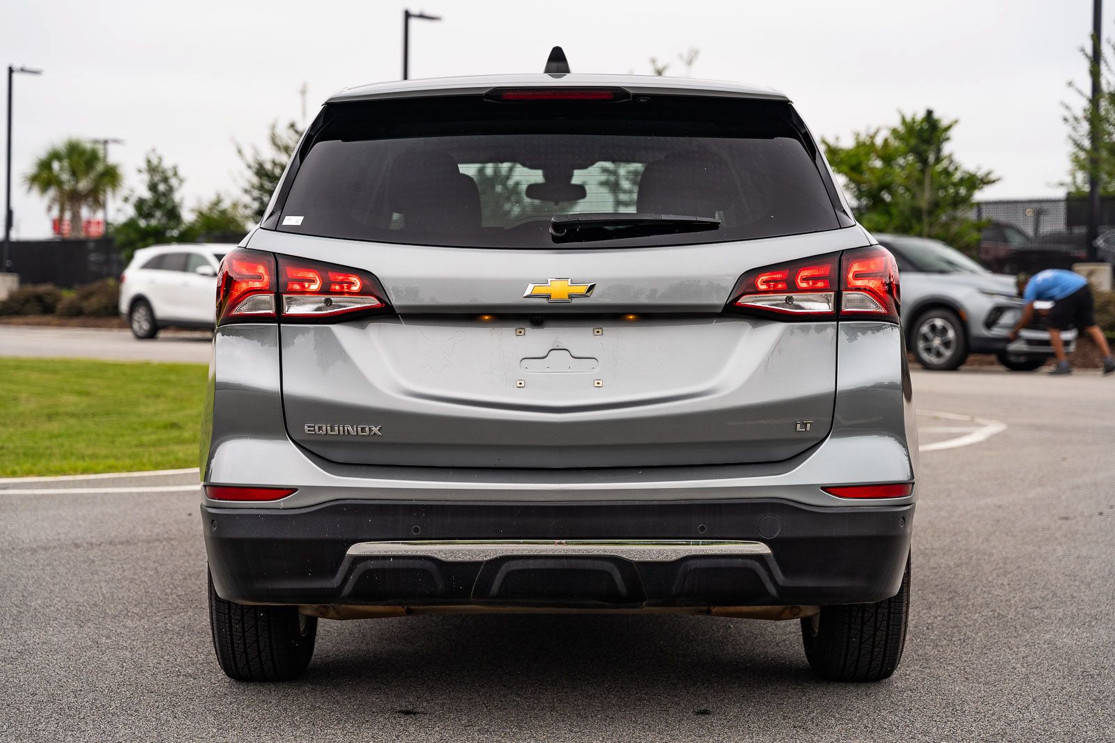 Used 2024 Chevrolet Equinox LT w/ Driver Convenience Package FWD image 6