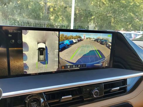 Used 2025 INFINITI QX80 Sensory image 21