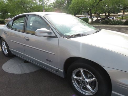 Used 2000 Pontiac Grand Prix GTP w/ Opt Pkg image 9