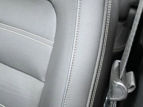 Used 2019 GMC Canyon Denali image 13