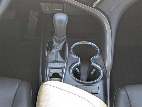 Used 2018 Toyota Camry XSE image 18