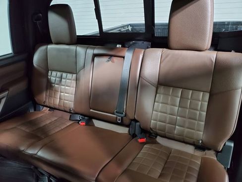 Used 2021 Nissan Titan Platinum Reserve w/ Moonroof Package image 12