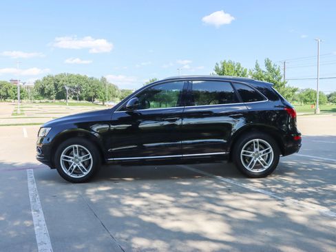 Used 2016 Audi Q5 2.0T Premium Plus w/ Technology Package AWD/4WD image 4
