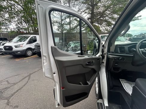 Used 2025 Ford Transit 250 Low Roof w/ Exterior Upgrade Package RWD image 16