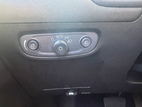 Used 2020 Buick Encore GX Select w/ Experience Buick Package image 17