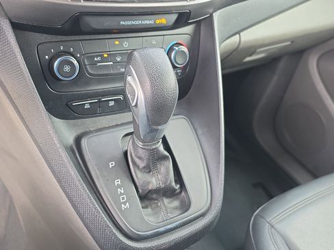 Used 2022 Ford Transit Connect XL FWD image 23