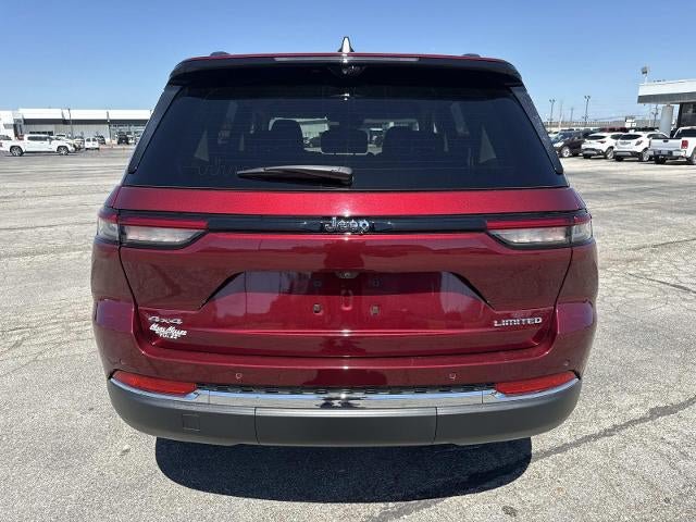 Used 2024 Jeep Grand Cherokee Limited w/ Luxury Tech Group II AWD/4WD image 5